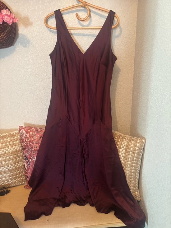 Lauren Ralph Lauren Dresses & Skirts - Lauren Ralph Lauren Women's 100%
Silk Slip Asymmetrical Dress in Deep Burgundy